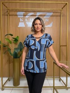 Blusa Decote em V de Bolinha