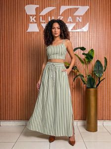 Conjunto de Saia e Cropped